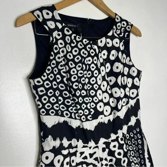 Lafayette 148 Geometric Print Black White Pleated A-Line Midi Dress Size 8 - Picture 4 of 7